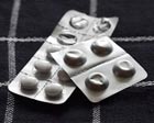 Durchdrückverpackungen halten Kinder davon ab, ganze Fläschchen Medikamente zu leeren